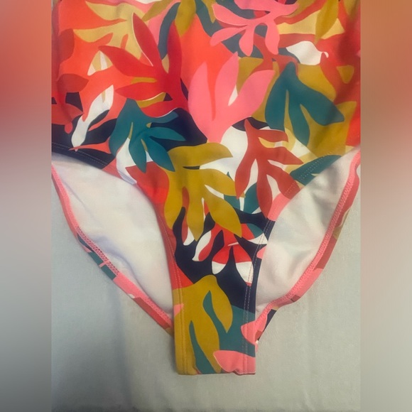Mynah Artistic Blooms Womens Exotic One Piece Swimsuit Medium. New w tag - Picture 3 of 9